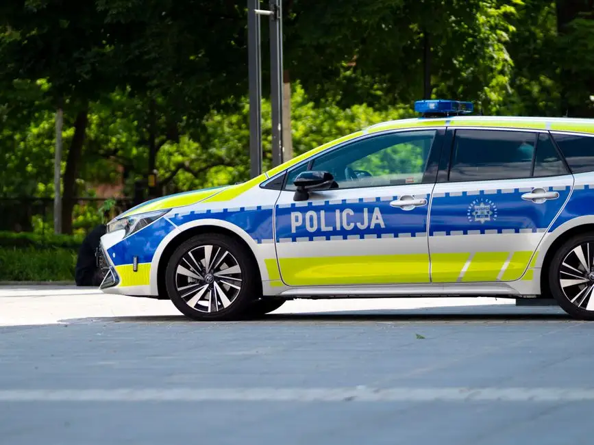 Bezpieczny powrót z wakacji – zduńskowolska policja apeluje o ostrożność na drogach