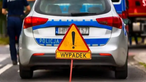 Wypadek w Szadkowicach: liczne siły ratownicze na miejscu zdarzenia