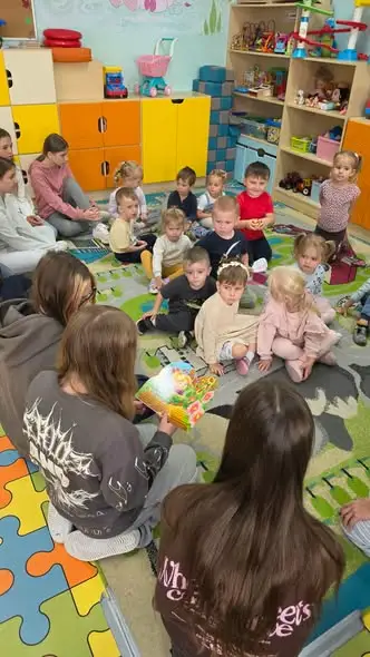 Szadek: Pierwszy miesiąc w przedszkolu za nami – adaptacja, biblioteka i Dzień Głośnego Czytania