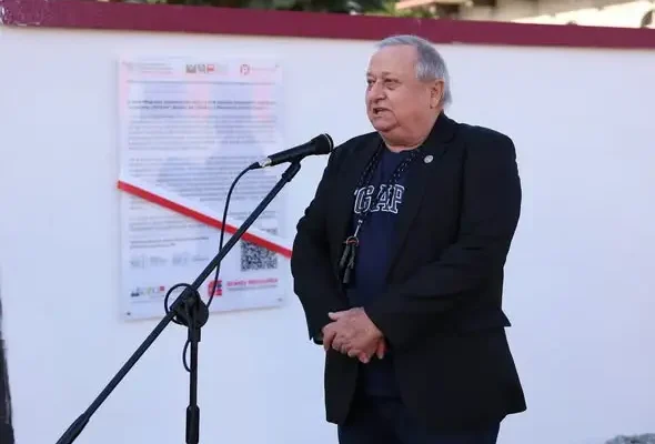 Mural kpt. Władysława Jachowicza odsłonięty w Zduńskiej Woli