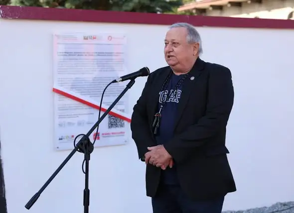 Mural kpt. Władysława Jachowicza odsłonięty w Zduńskiej Woli