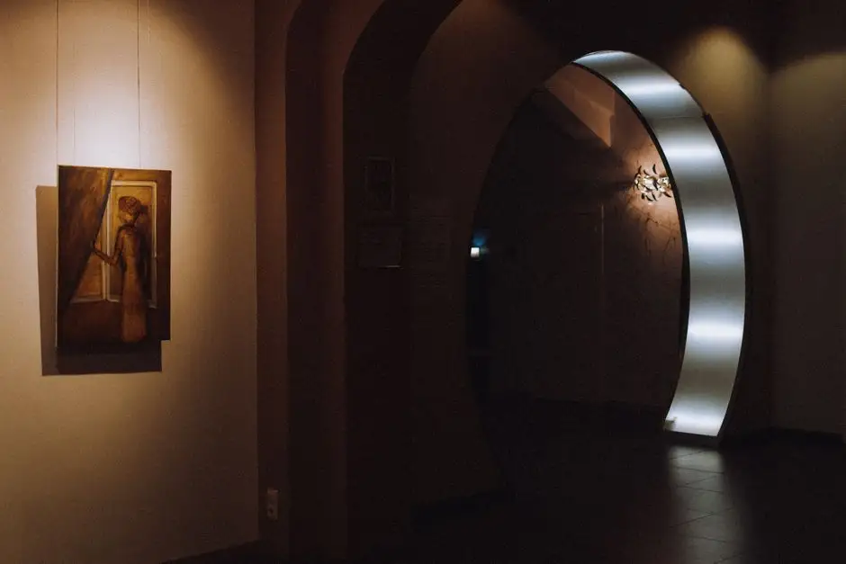 Wojciech Siudmak otworzy Zduńską Galerię Sztuki. Wystawa „Czuły dialog – Odyseja kosmicznych katedr”