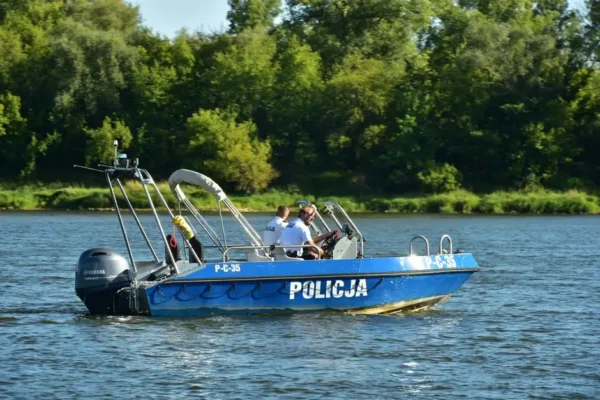 Wspólny patrol nad Wartą i Widawką. Policja i Straż Rybacka walczą z kłusownictwem