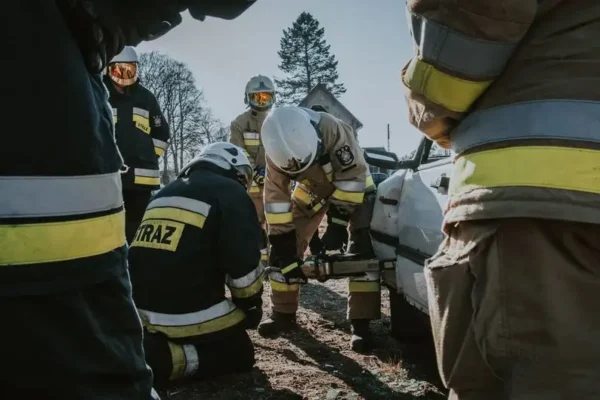 Wypadek w Marżynku – interwencja służb ratunkowych